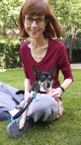 Image - M and H sitting in grass, M smiling